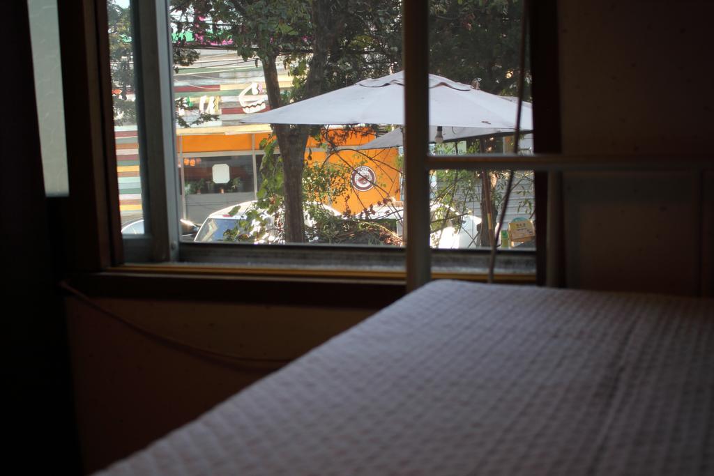 סיאול Hongdae Orange Guesthouse מראה חיצוני תמונה